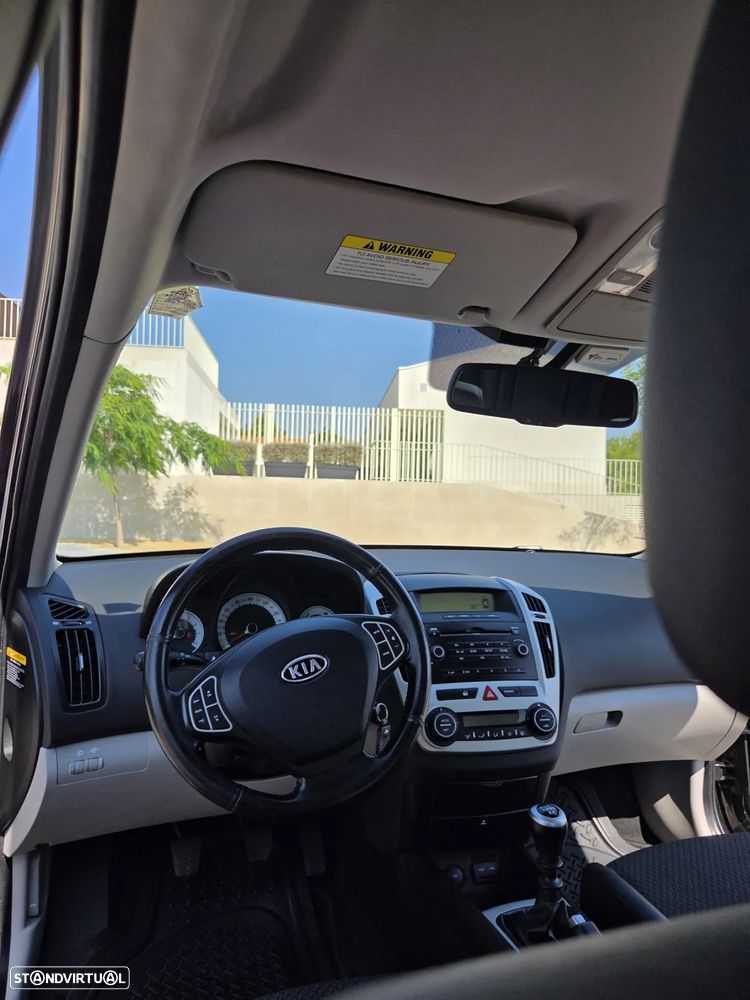 Kia Ceed - 7
