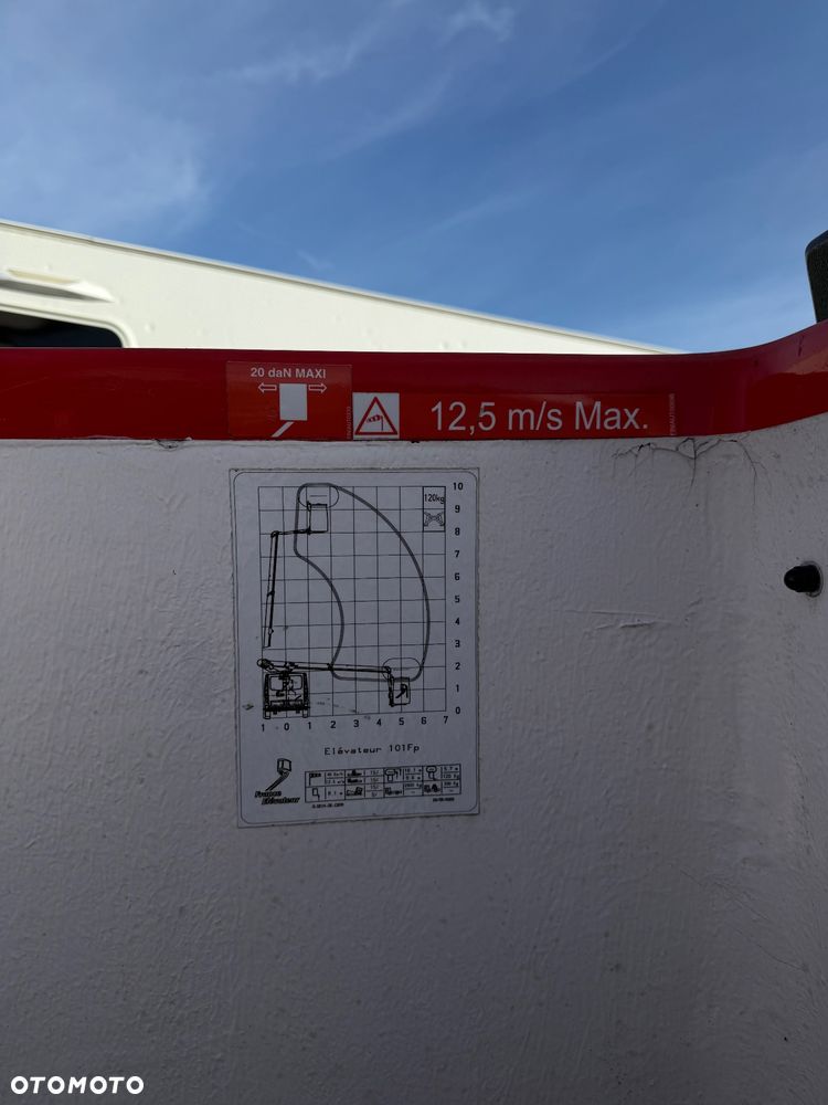 Renault Trafic - 14