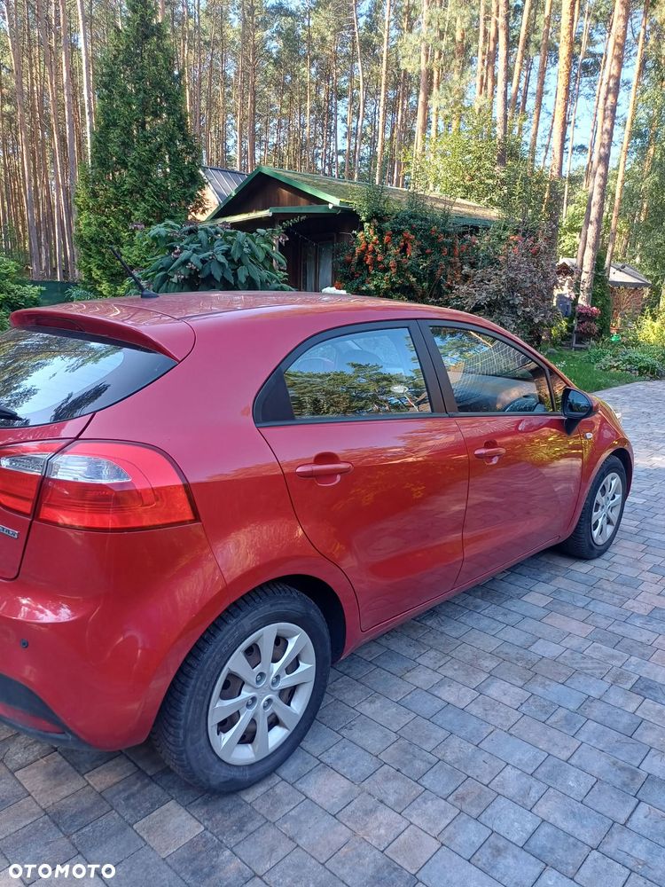 Kia Rio 2014 photo 2