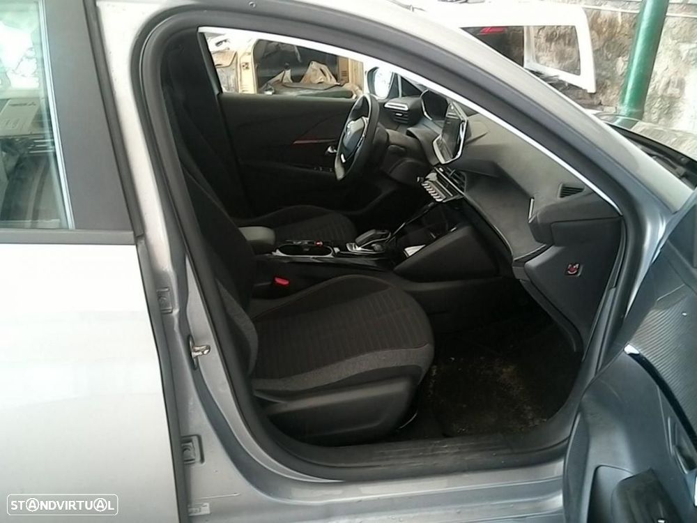Peugeot e-208 50 kWh Active Pack - 5