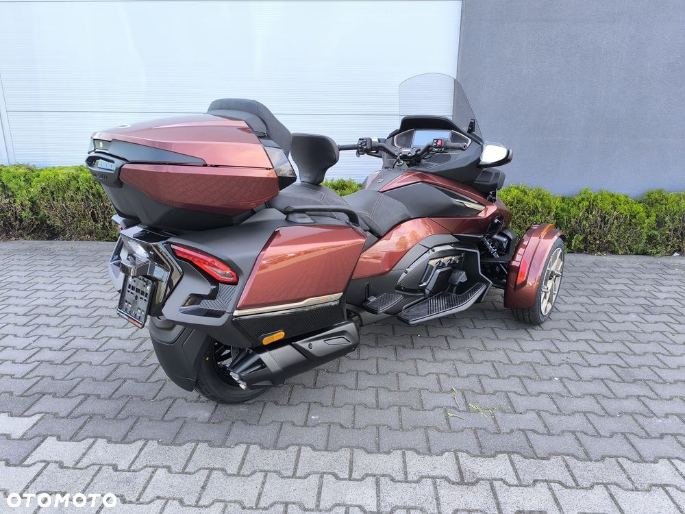 Can-Am Spyder - 7