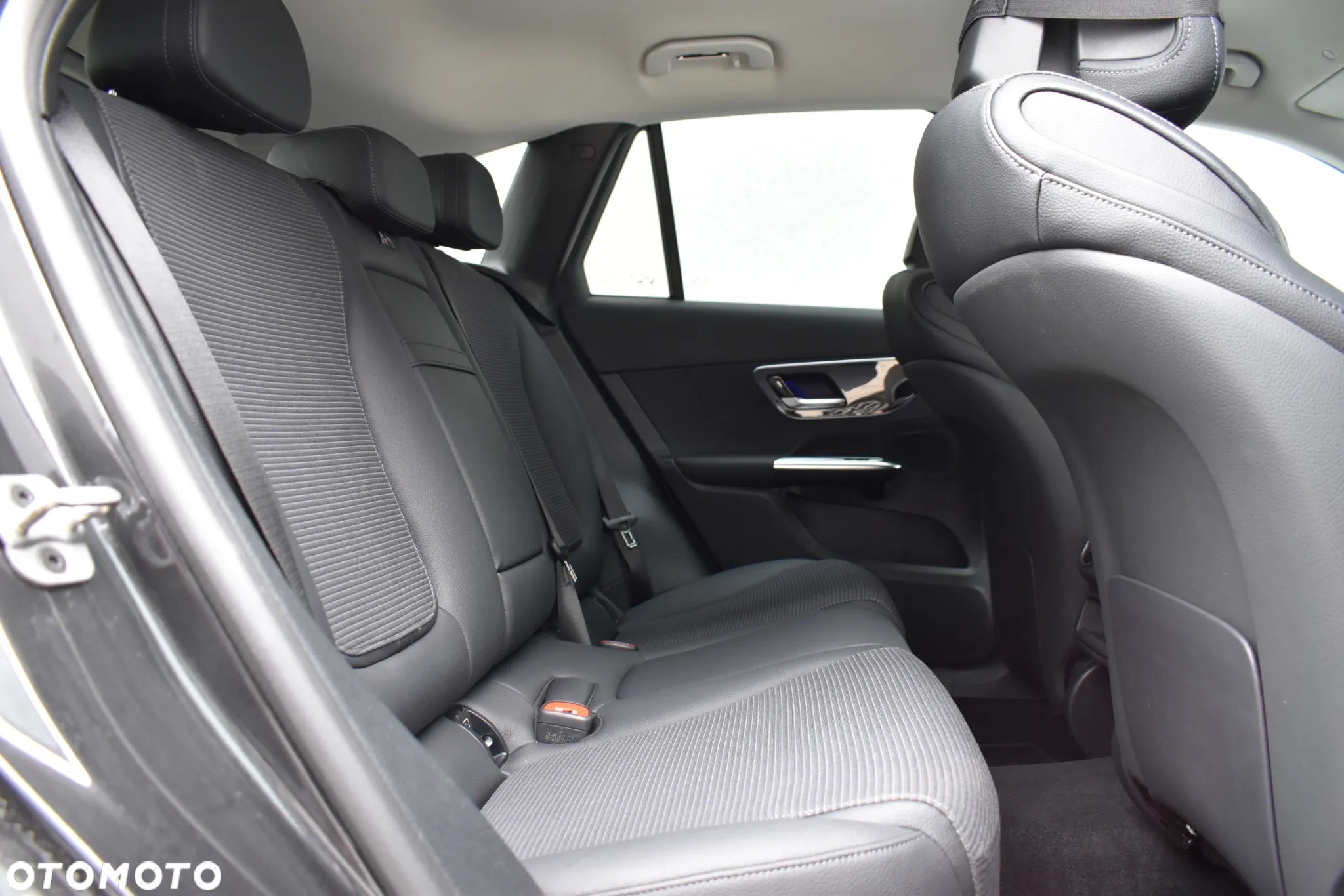 Mercedes-Benz GLC 220 d 4Matic 9G-TRONIC Avantgarde Advanced - 22