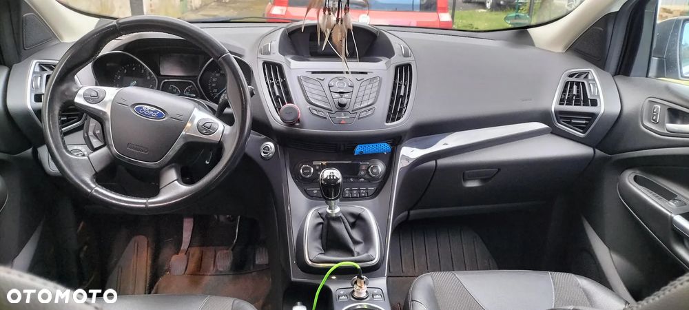 Ford Kuga - 7