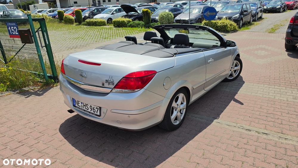 Opel Astra 1.8 Edition - 16