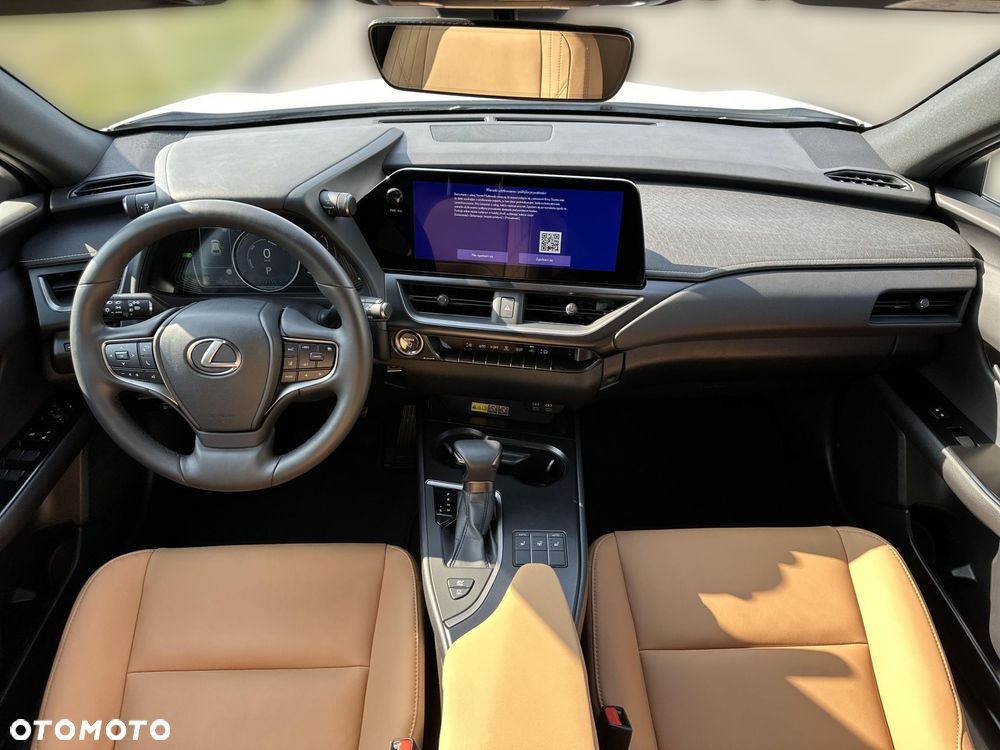 Lexus UX 250h GPF F Sport Design 2WD - 3