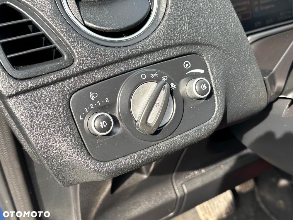 Ford S-Max 2.0 EcoBoost Titanium - 28