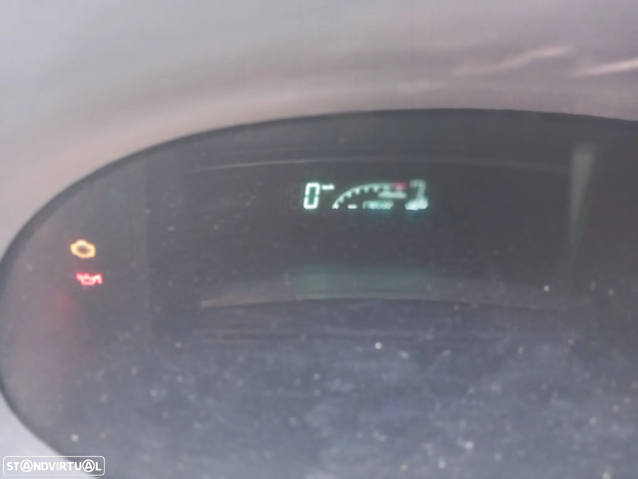 Toyota Yaris 1.0 - 6