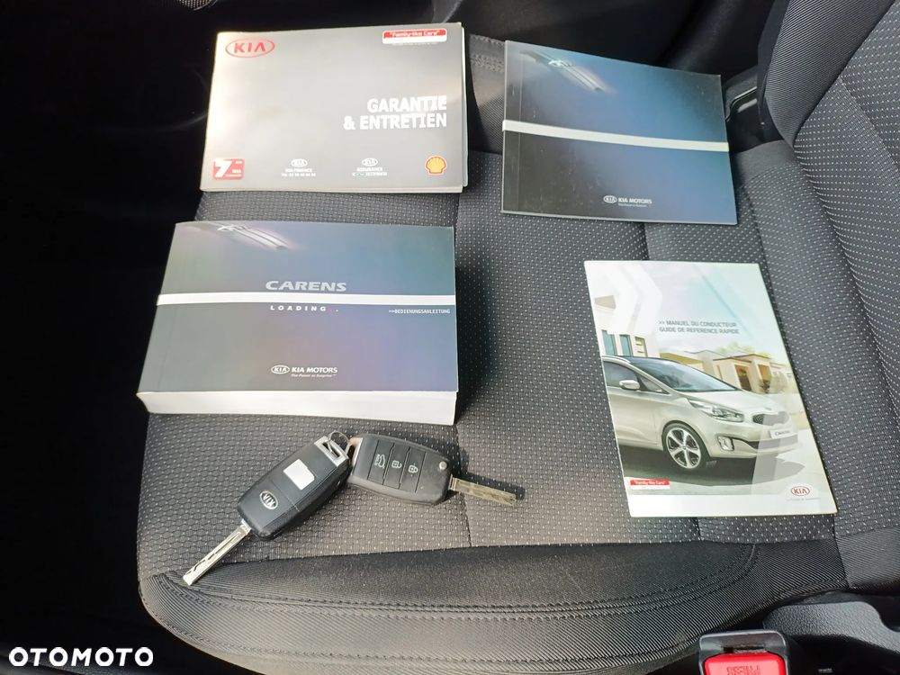 Kia Carens 1.7 CRDi L 7os - 20