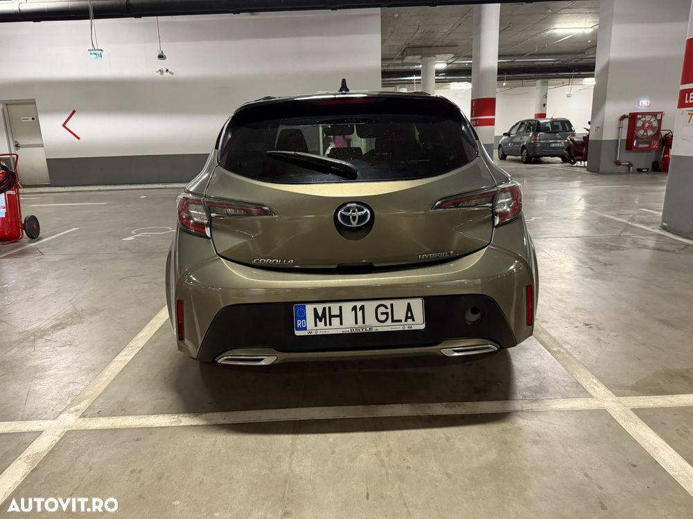 Toyota Corolla - 4