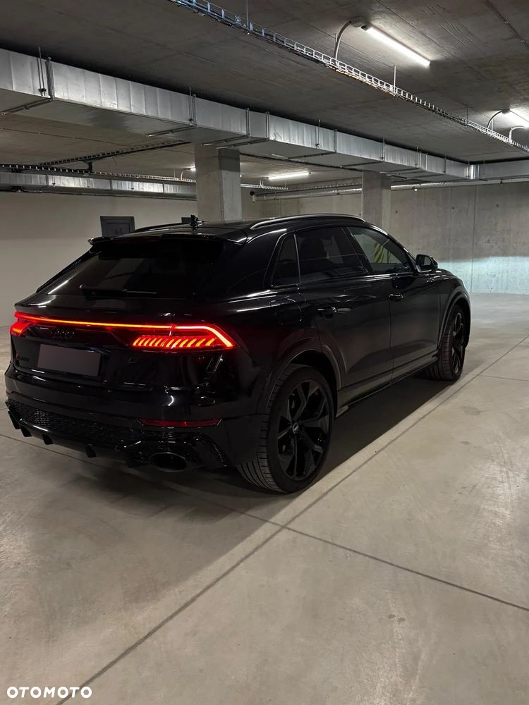 Audi RS Q8 - 4
