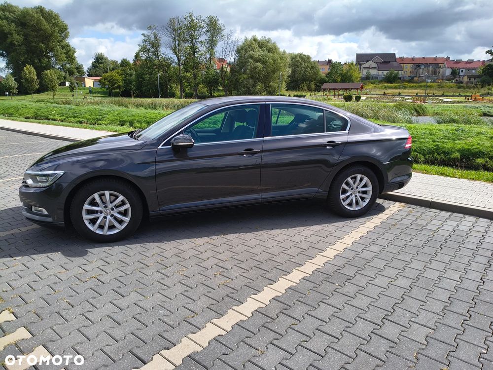 Volkswagen Passat 2.0 TDI SCR Comfortline - 4