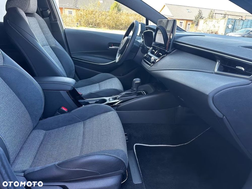 Toyota Corolla 1.8 Hybrid Executive - 13