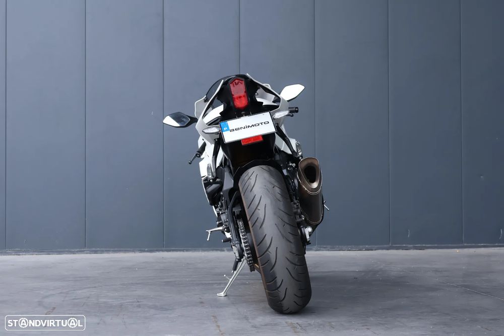 Yamaha R 1 60º Aniversário - 6