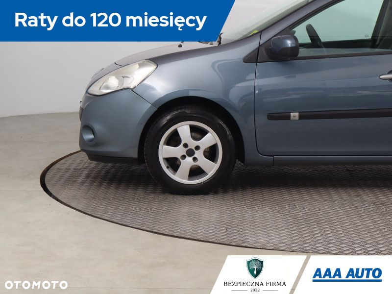 Renault Clio - 15