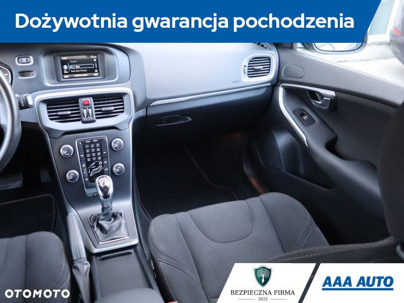 Volvo V40 - 10
