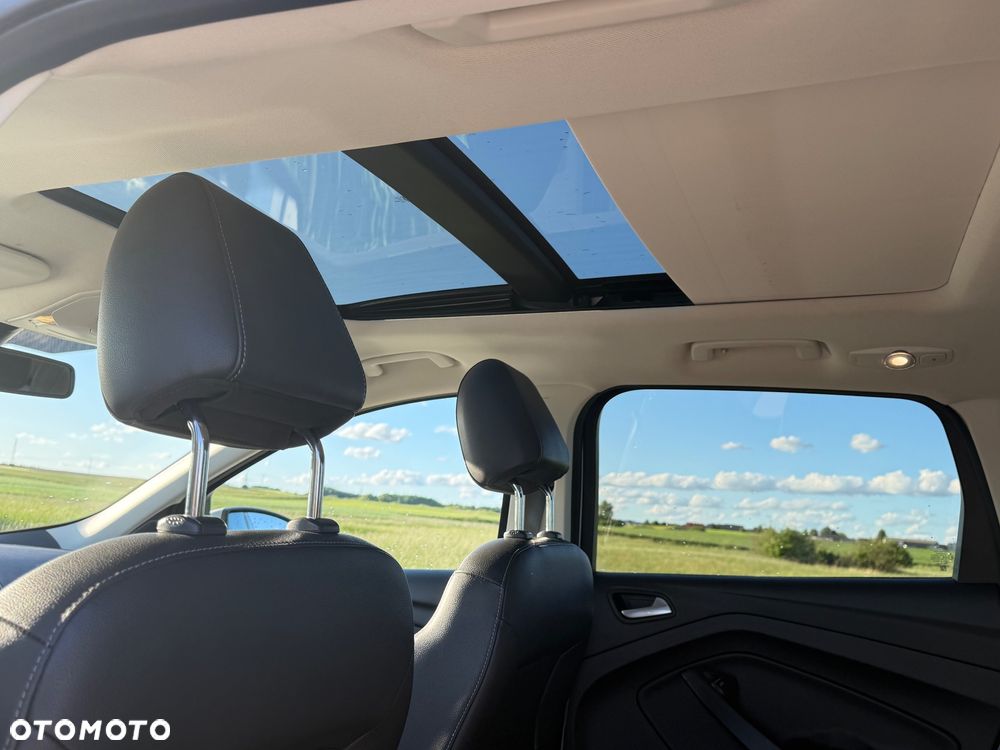 Ford Kuga 2.0 TDCi 2x4 Titanium - 23