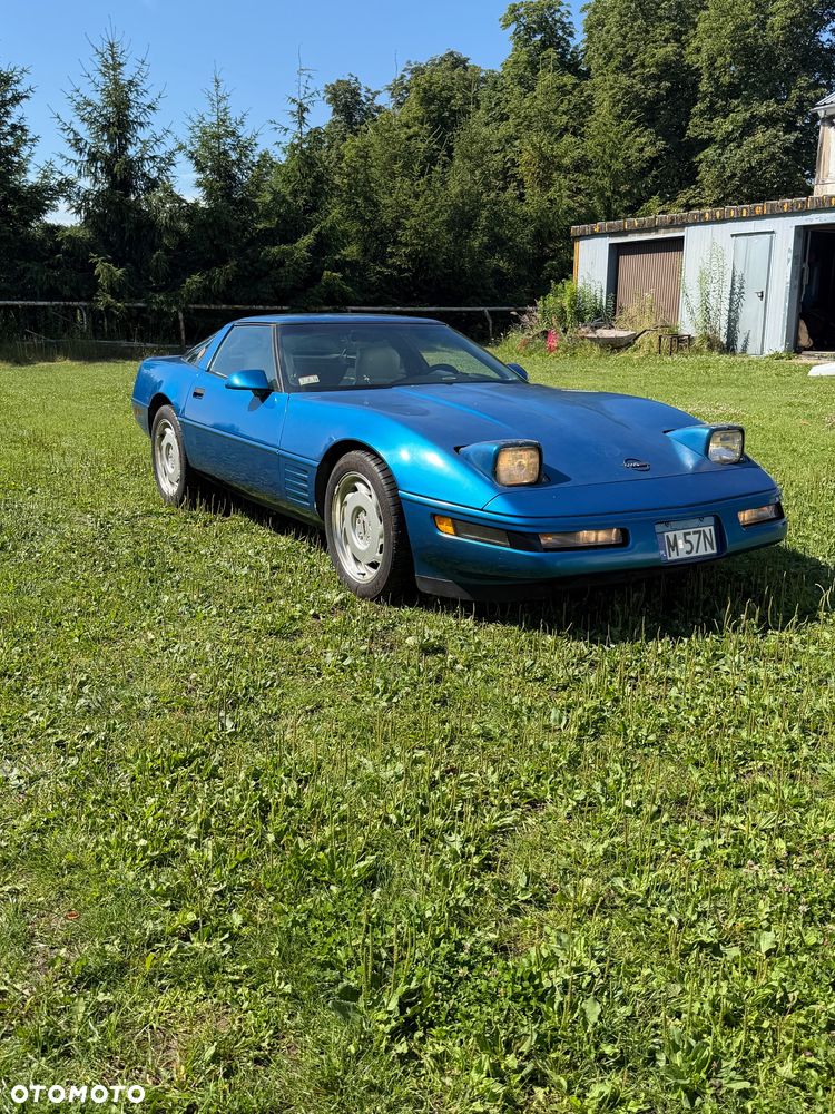 Chevrolet Corvette - 1
