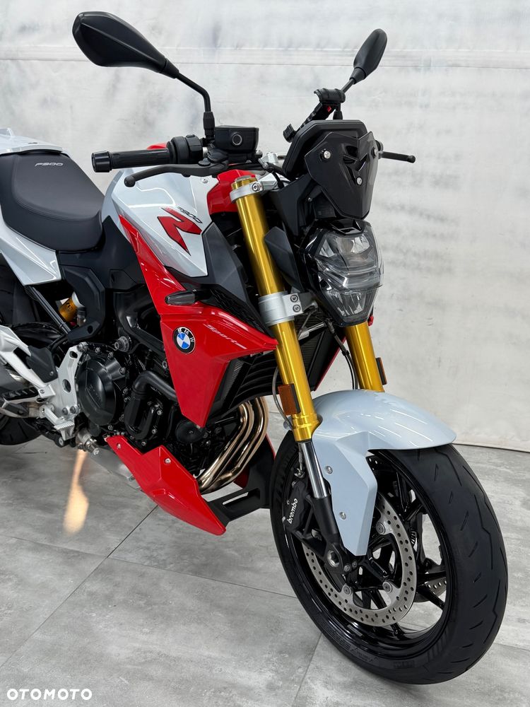 BMW F - 28