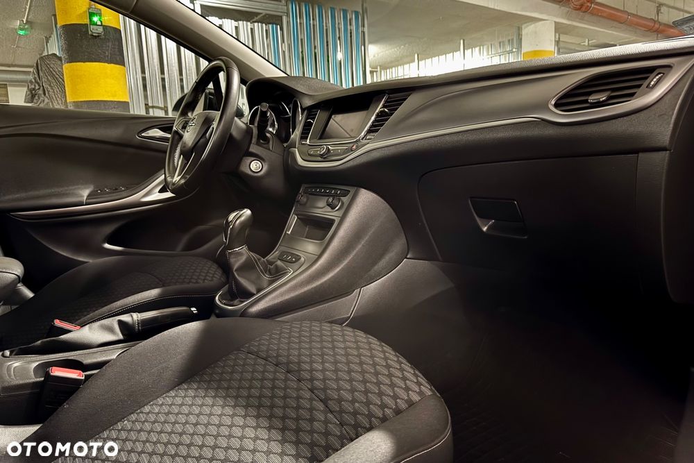 Opel Astra 1.2 T Edition S&S - 21