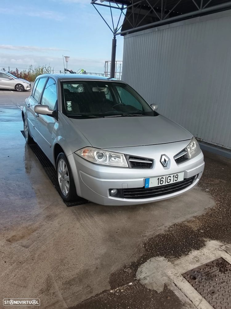 Renault Mégane 1.5 dCi Confort - 9