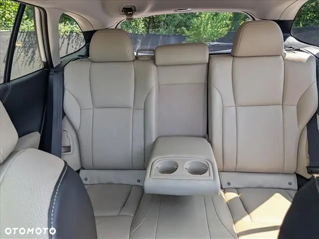 Subaru Outback 2.5i Exclusive - 9