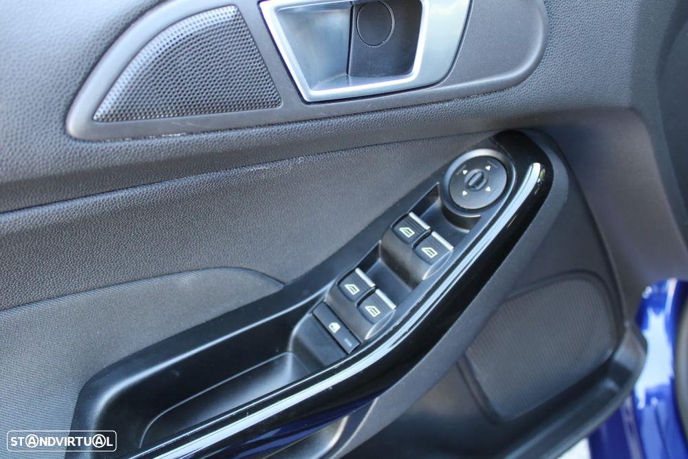 Ford Fiesta 1.0 T EcoBoost Titanium PowerShift - 18