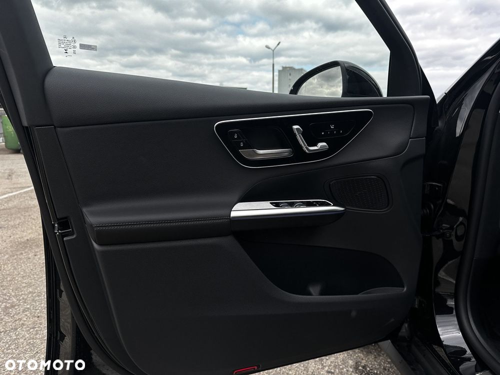 Mercedes-Benz GLC - 18