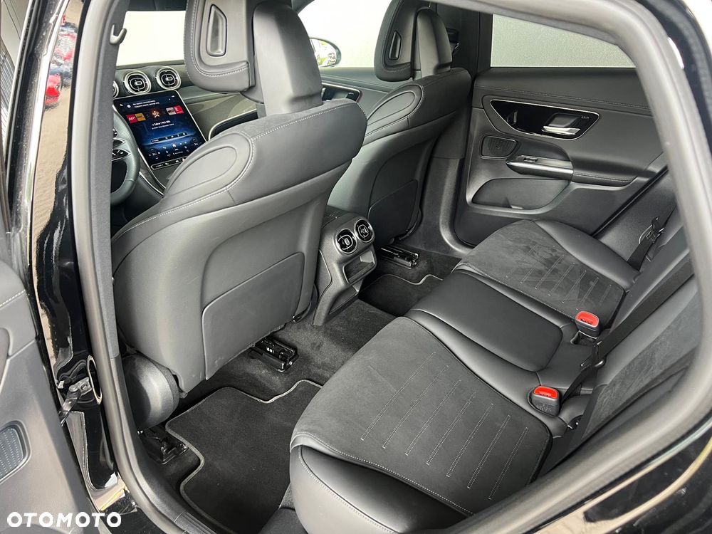 Mercedes-Benz GLC 220 d 4Matic 9G-TRONIC Edition AMG Line - 22
