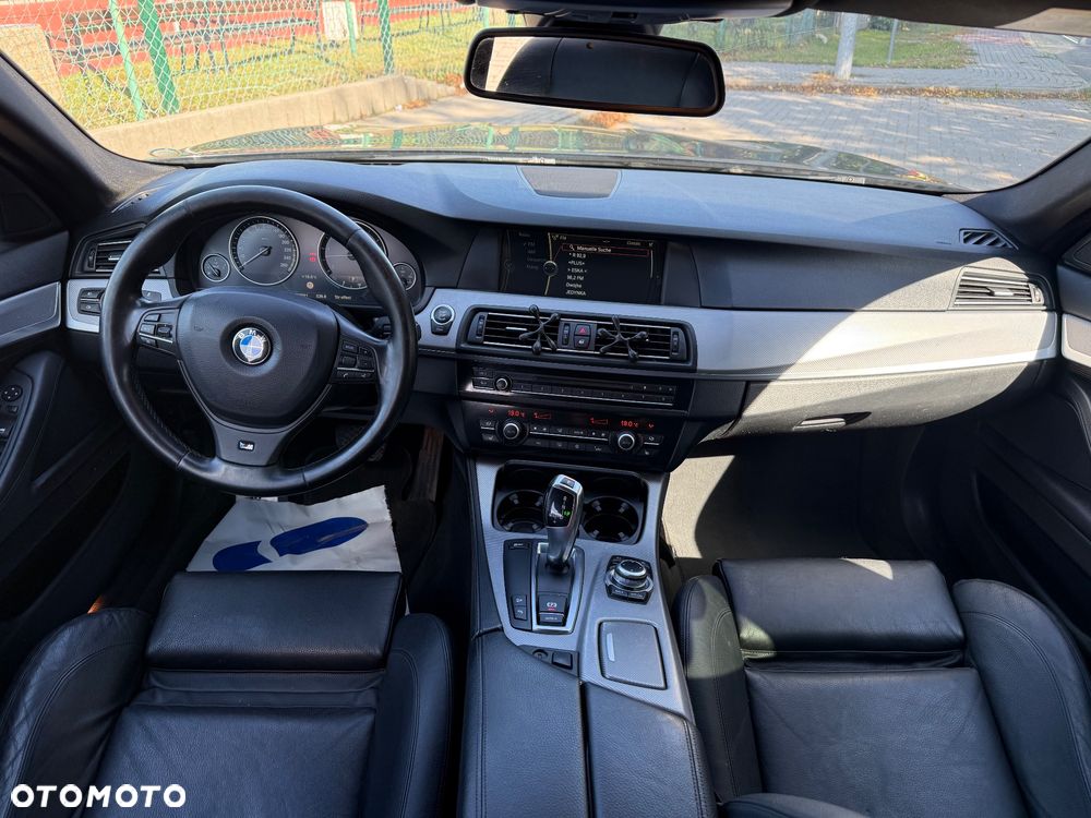 BMW Seria 5 530d xDrive - 11