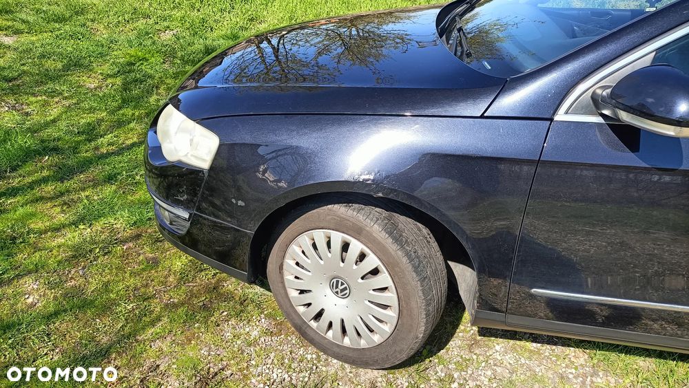 Volkswagen Passat 1.6 FSI Comfortline - 10