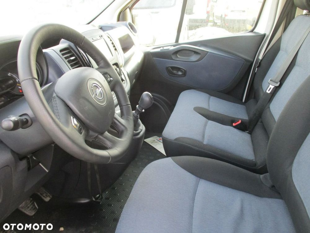 Opel Vivaro - 5