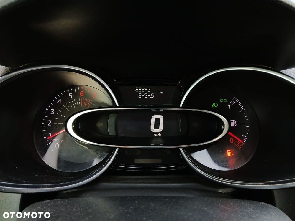 Renault Clio 1.2 16V Alize - 24