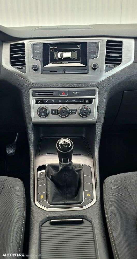 Volkswagen Golf Sportsvan 1.6 TDI BlueMotion Comfortline - 14