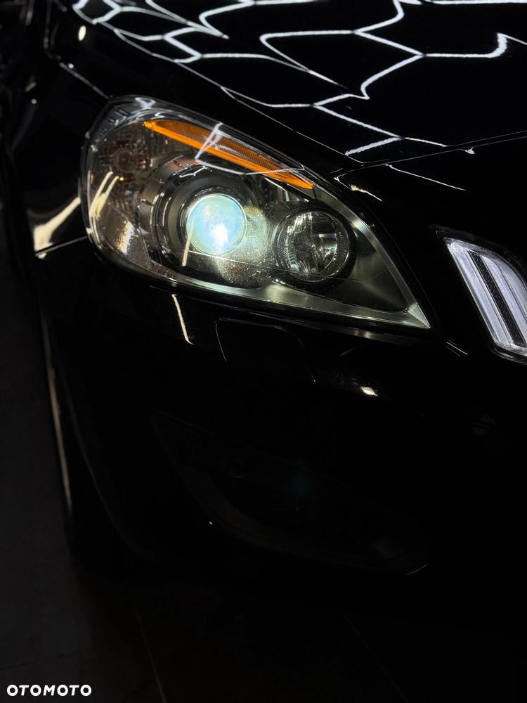 Volvo V60 D4 Momentum - 13