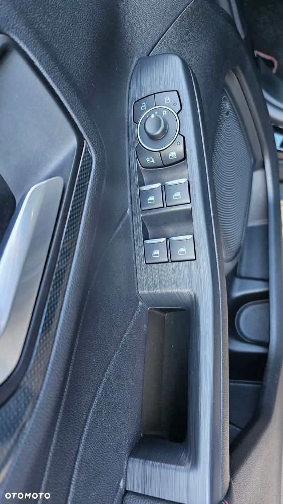 Ford Kuga 2.5 Duratec PHEV TITANIUM X - 23