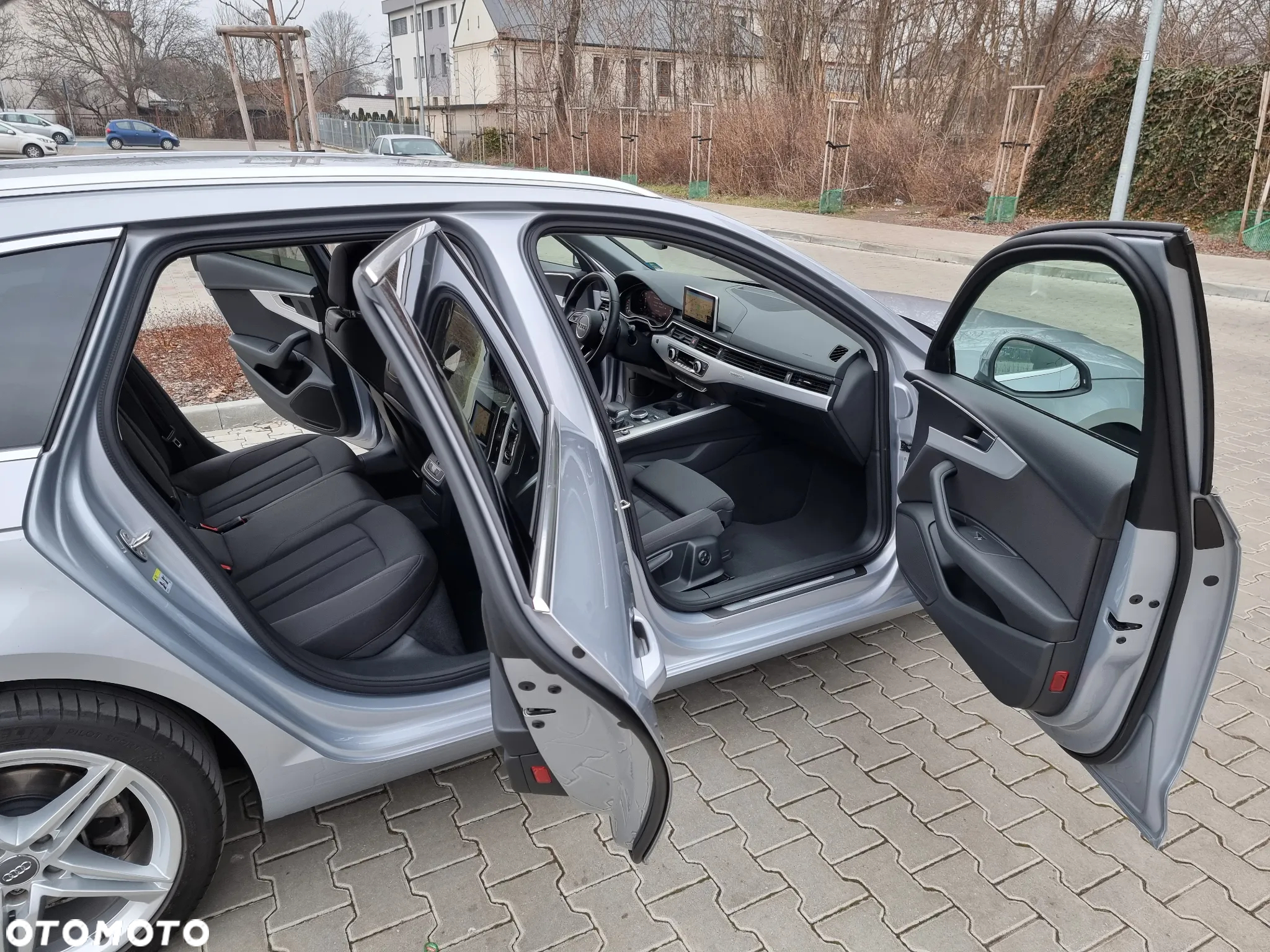 Audi A4 Avant 3.0 TDI quattro S tronic - 25