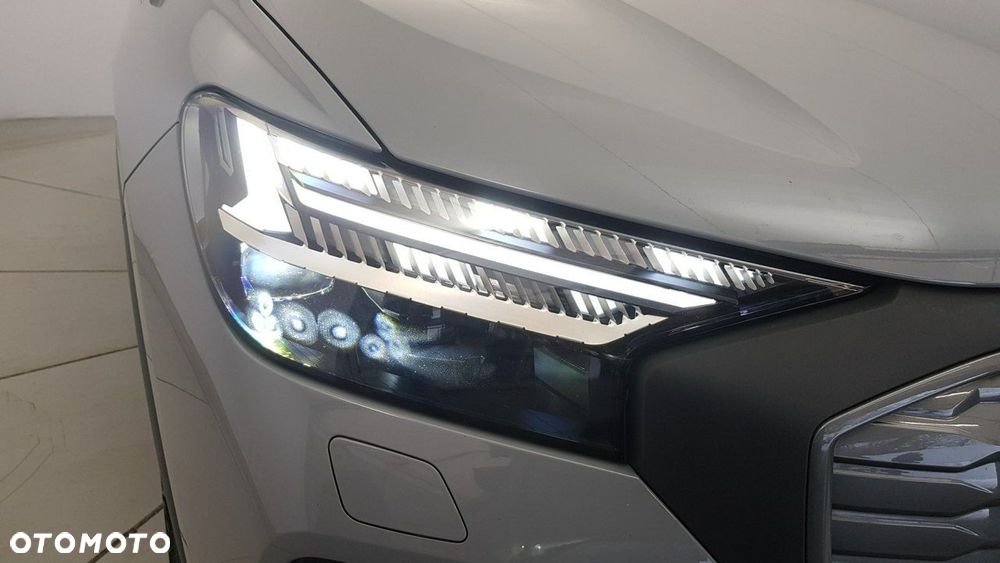 Audi Q4 e-tron - 11