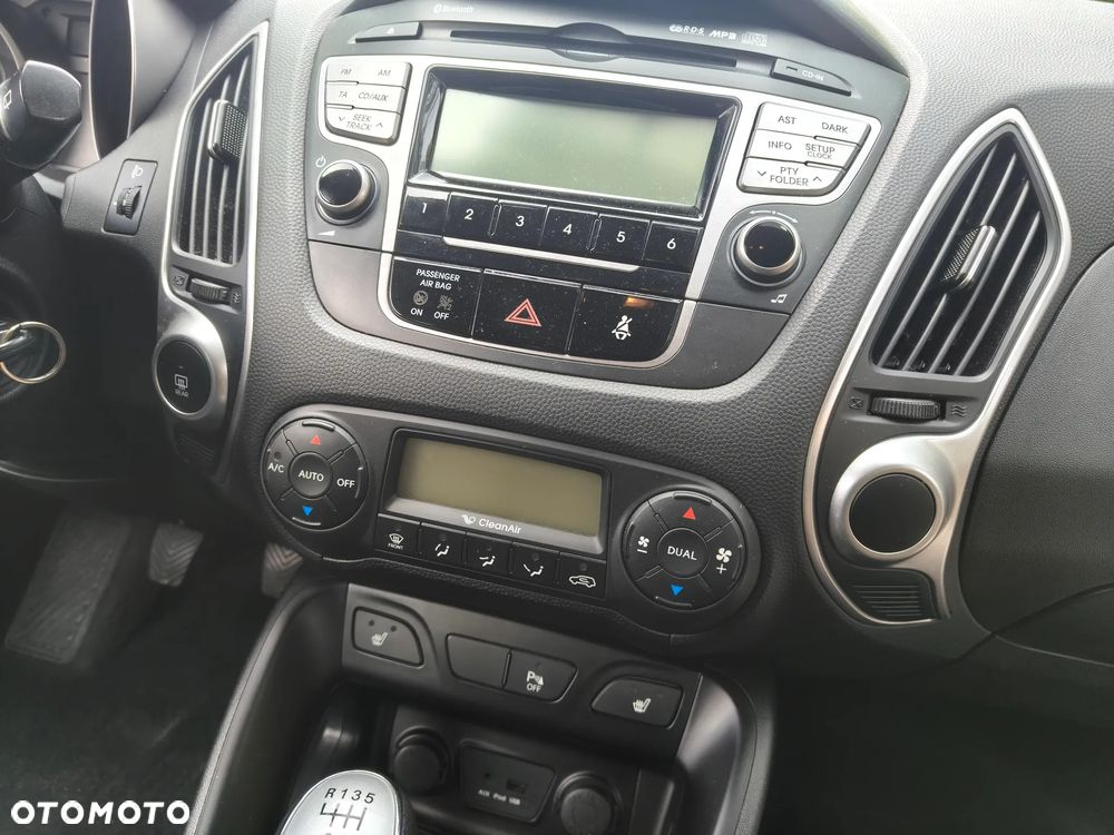 Hyundai ix35 1.6 2WD Fifa World Cup Edition - 26