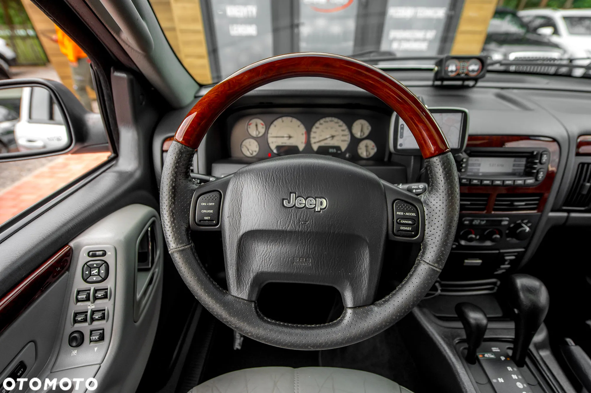 Jeep Grand Cherokee 4.7 Automatik Limited - 23