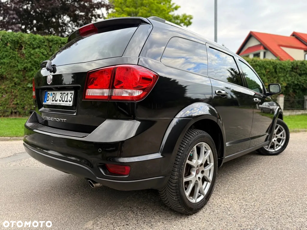 Fiat Freemont 2.0 Multijet Black Code AWD - 4