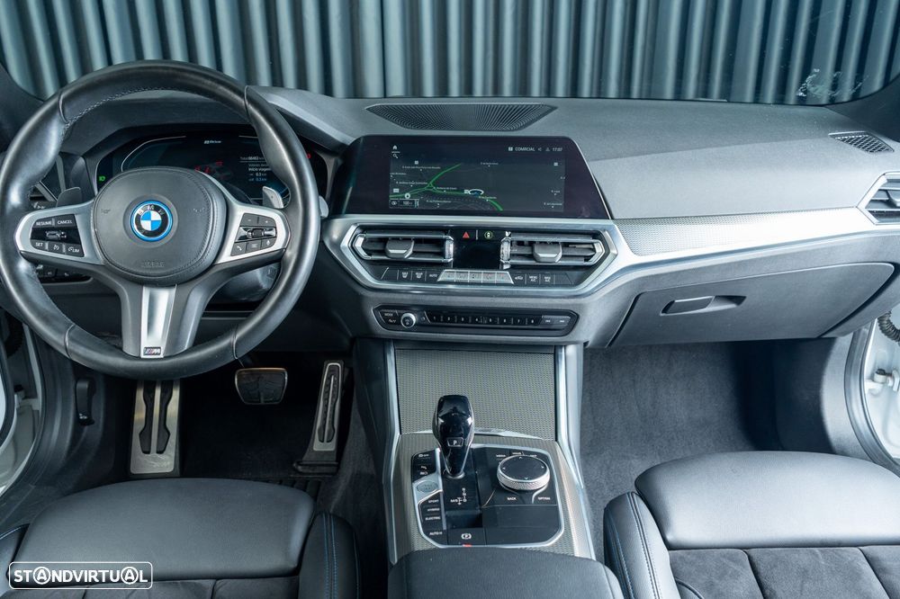BMW 320 e Pack M Auto - 11