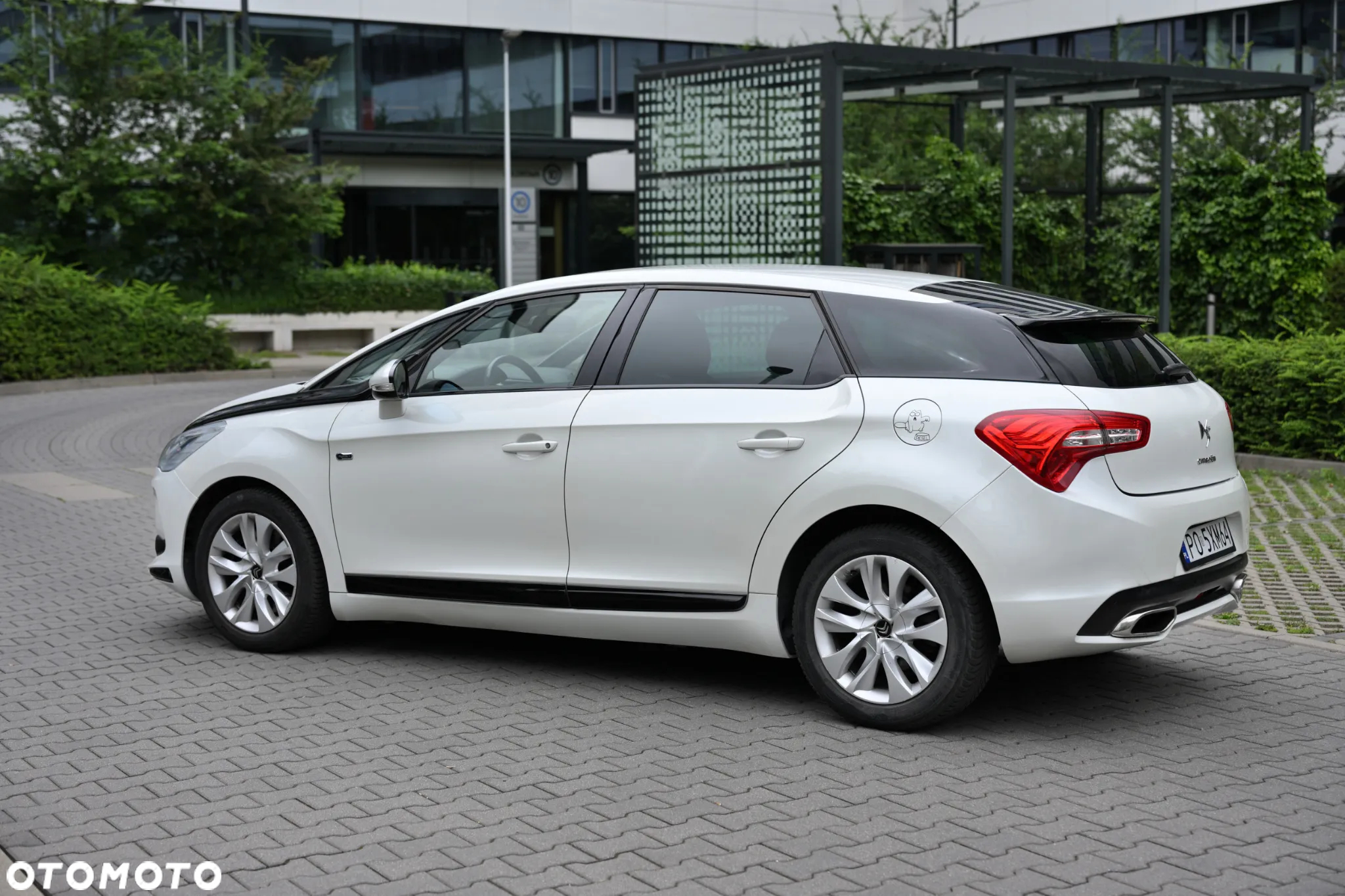 Citroën DS5 2.0 HDi Hybrid4 SoChic MCP - 26