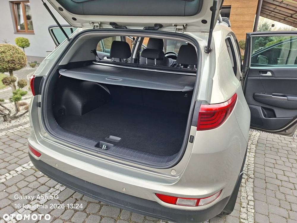 Kia Sportage 1.7 CRDI 2WD Dream-Team Edition - 3