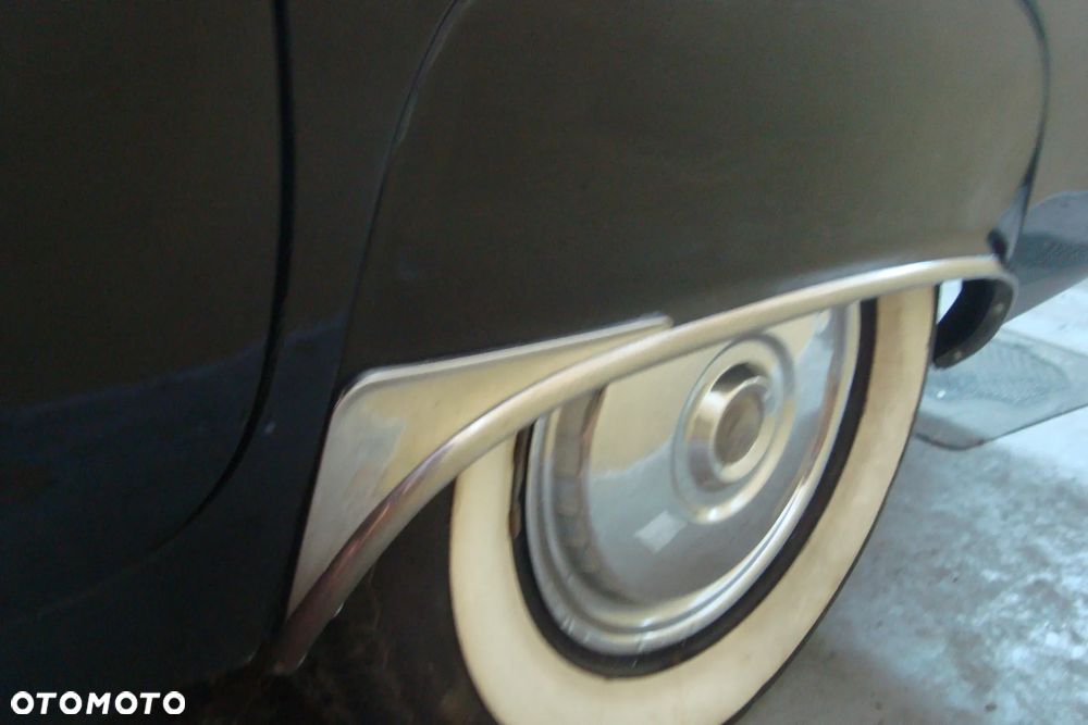 Ford Thunderbird - 13