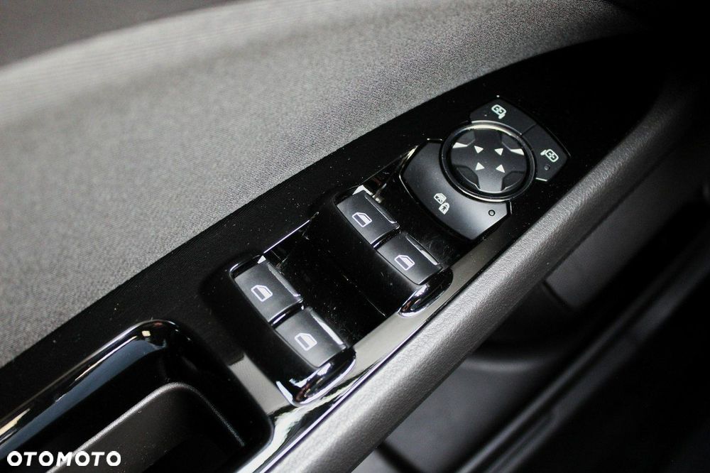 Ford Mondeo SW 2.0 Hybrid Trend - 21