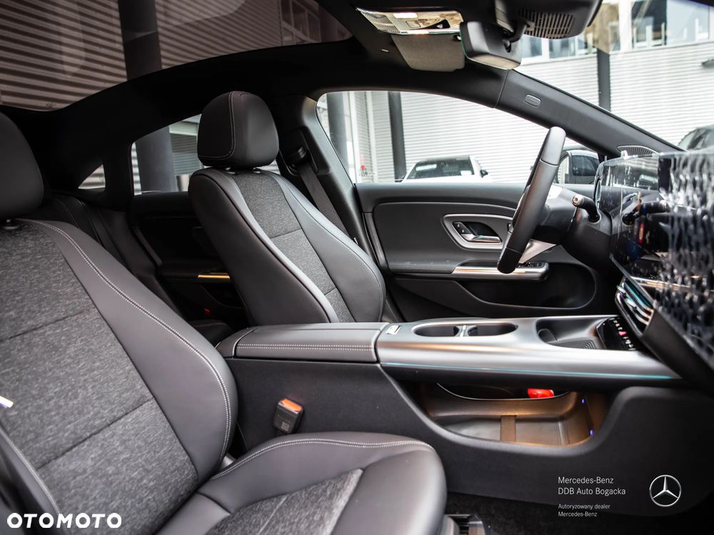 Mercedes-Benz CLA - 6