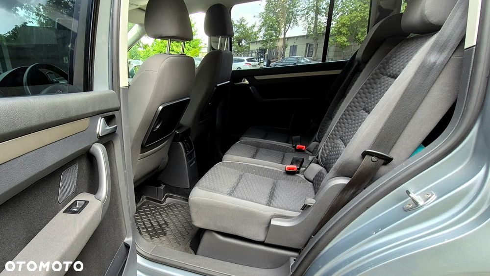 Volkswagen Touran 1.9 TDI DPF BlueMot Trendline - 10