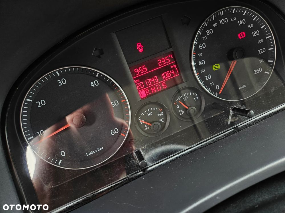 Volkswagen CADDY - 9