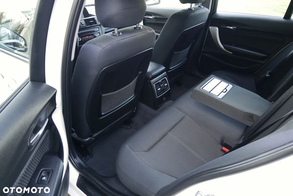 BMW Seria 1 118d DPF Edition Sport - 16