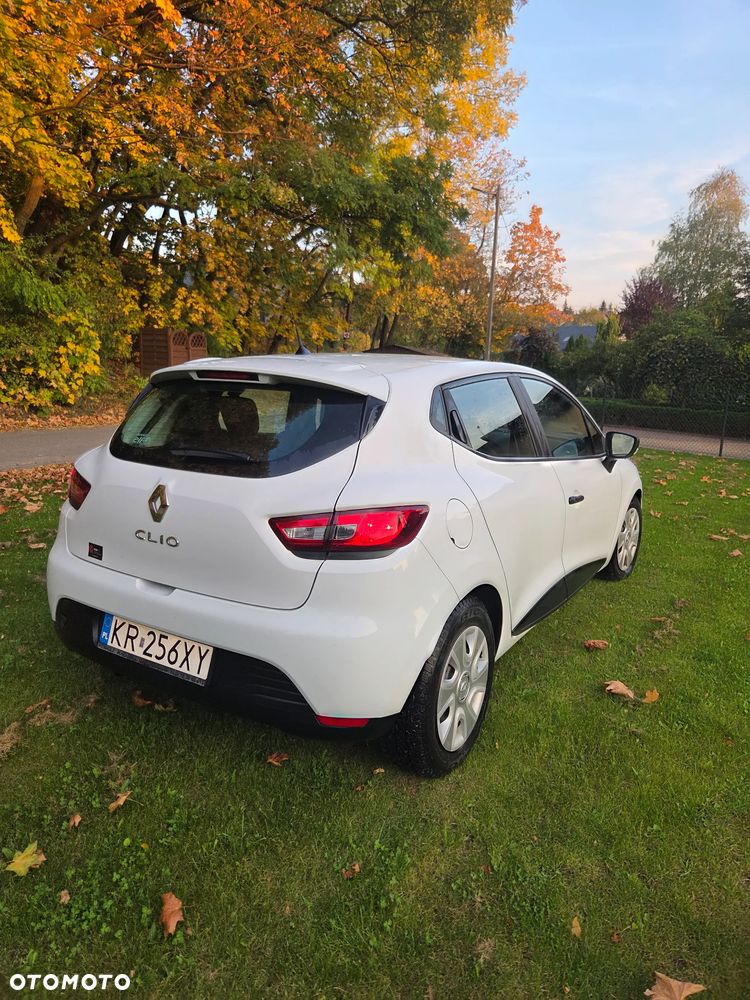 Renault Clio - 7